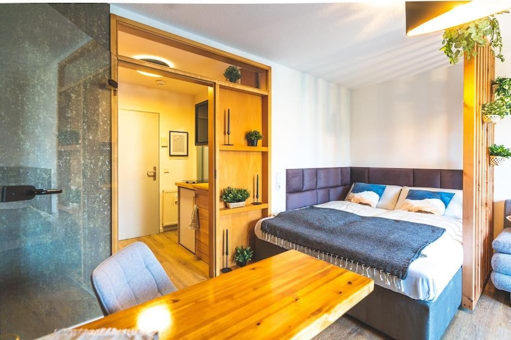 Apartmán Golden Nugget Inkl Wlan, Parkplatz Detmold Exteriér fotografie